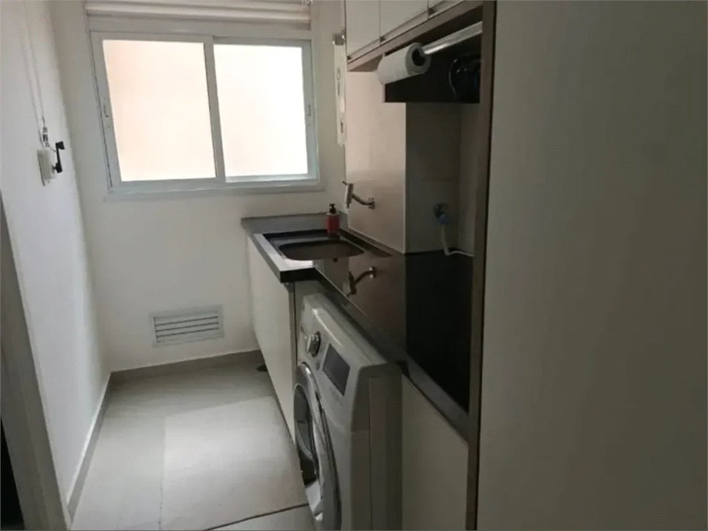 Apartamento à venda com 3 quartos, sendo 1 suíte, em Vila Gomes, São Paulo, SP