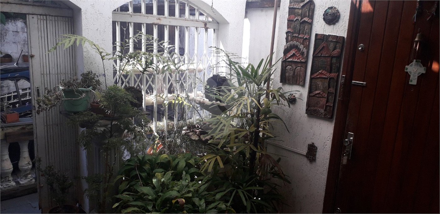 Casa à venda com 3 quartos em Jardim Regina, São Paulo, SP