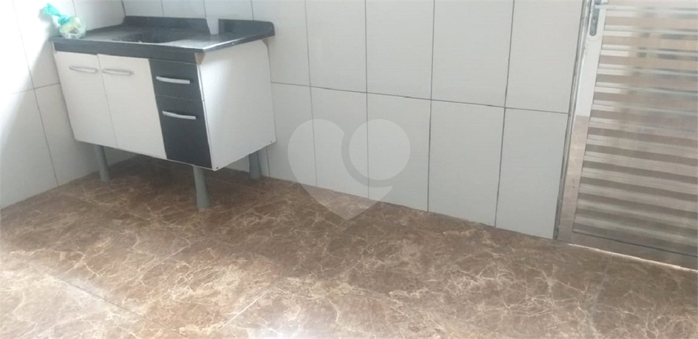 Sobrado à venda com 2 quartos em Sumarezinho, São Paulo, SP