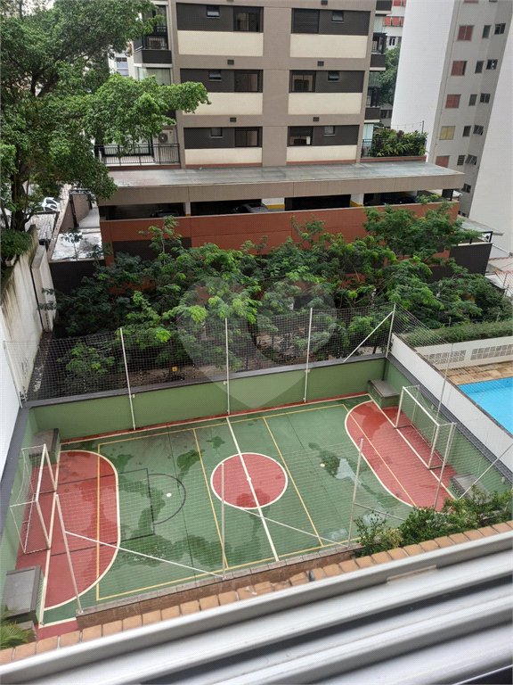 Apartamento à venda com 3 quartos, sendo 1 suíte, em Pinheiros, São Paulo, SP