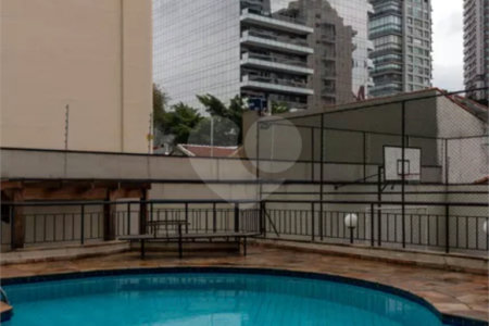 Cobertura à venda com 3 suítes em Vila Olímpia, São Paulo, SP