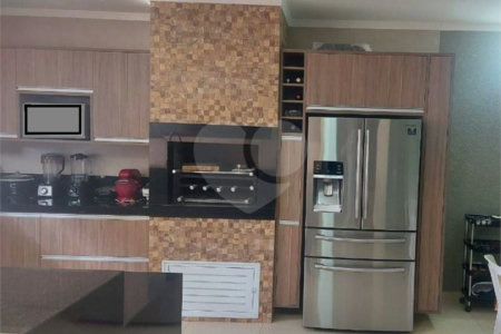 Casa à venda com 5 quartos, sendo 1 suíte, em Jardim Shangri-lá, Atibaia, SP
