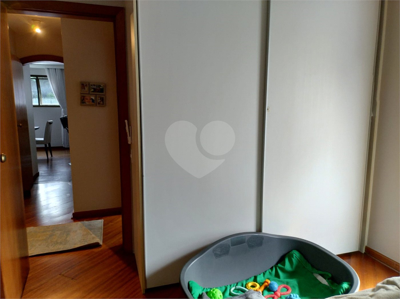 Apartamento à venda com 4 quartos, sendo 1 suíte,  em Brooklin Paulista, São Paulo, SP