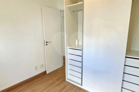 Apartamento à venda com 3 quartos, sendo 1 suíte, em Água Branca, São Paulo, SP
