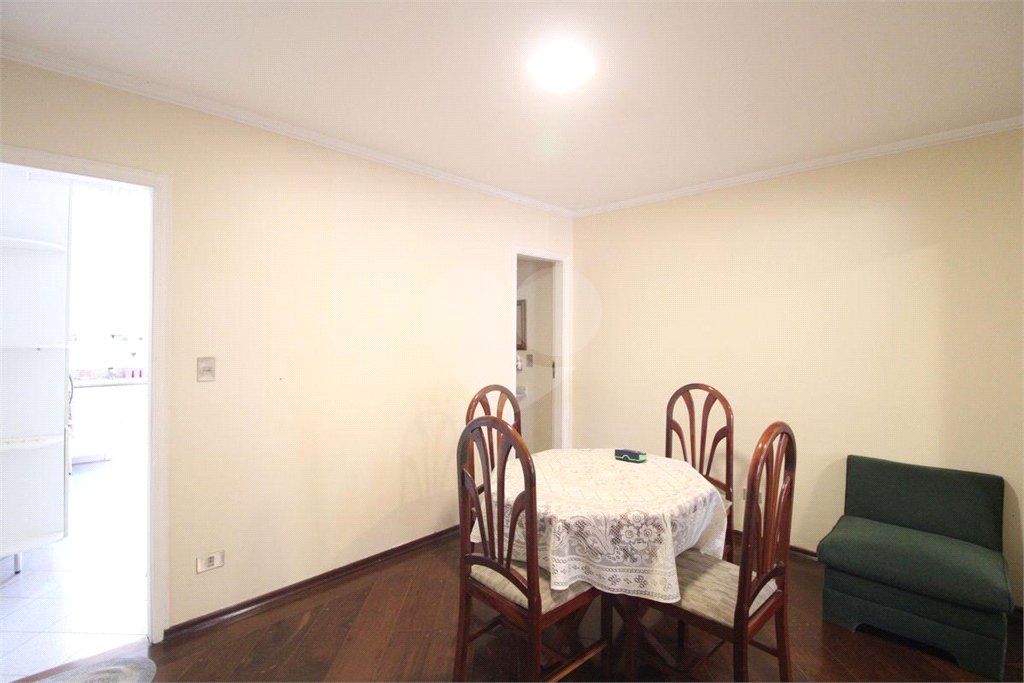 Sobrado à venda com 3 quartos, sendo 1 suíte,  em Jardim Prudência, São Paulo, SP