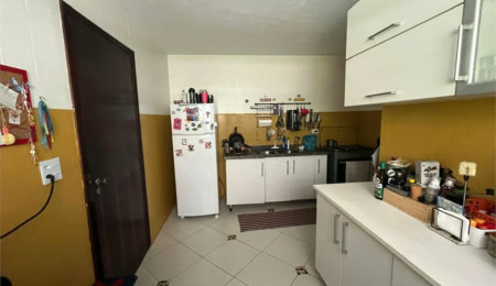 Sobrado à venda com 3 quartos, sendo 1 suíte,  em Jardim das Vertentes, São Paulo, SP