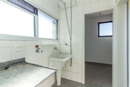 Duplex à venda com 1 quarto, sendo 3 suítes, em Vila Paulicéia, São Paulo, SP