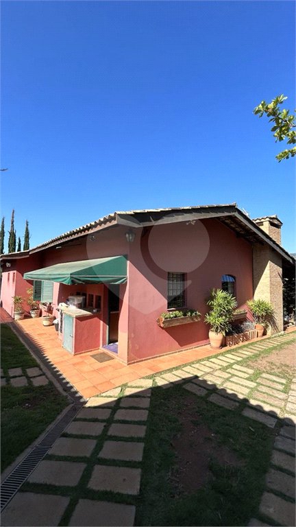 Villagio à venda com 5 quartos, sendo 3 suítes, em Vila Petrópolis, Atibaia, SP
