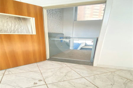 Sobrado à venda com 3 quartos, sendo 2 suítes,  em Parque Terra Nova, São Bernardo do Campo, SP