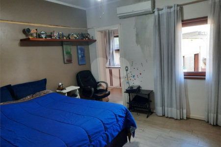 Sobrado à venda com 5 quartos, sendo 3 suítes, em Jardim Marajoara, São Paulo, SP