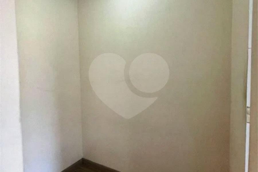 Sobrado à venda com 3 quartos, sendo 1 suíte, em Jardim Rosa de Franca, Guarulhos, SP