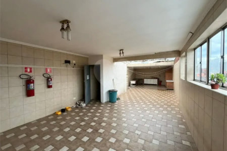 SOBRADO COM 350 M2 ( ABAIXO DO PREÇO DE MERCADO) 3 DORMITÓRIOS 3 SUÍTES SAÚDE