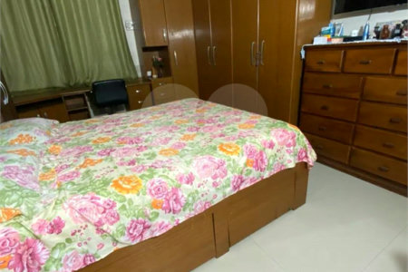 Casa à venda com 3 quartos em Santa Cruz, Rio de Janeiro, RJ