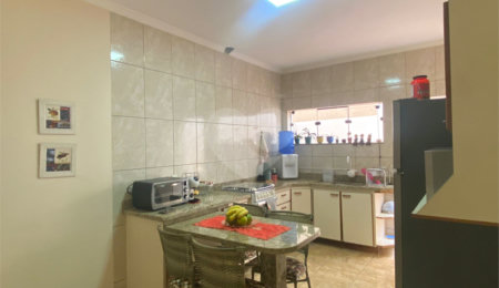 Casa à venda com 2 quartos, sendo 1 suíte,  em Vila Deyse, Itapetininga, SP
