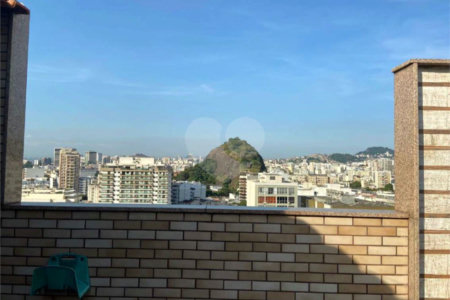 Cobertura à venda com 3 quartos, sendo 1 suíte, em Tijuca, Rio de Janeiro, RJ