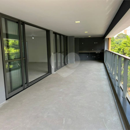 Apartamento à venda com 4 suítes em Sumaré, São Paulo, SP