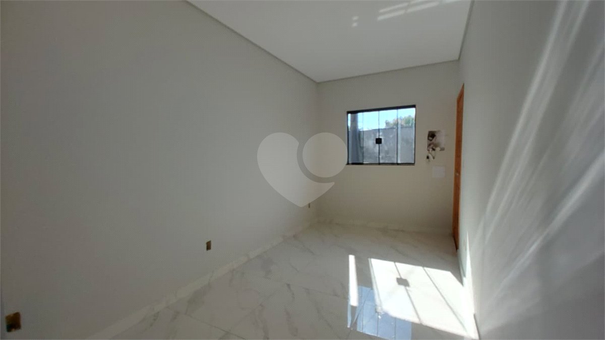 Casa de Vila à venda com 2 suítes em Wanel Ville, Sorocaba, SP
