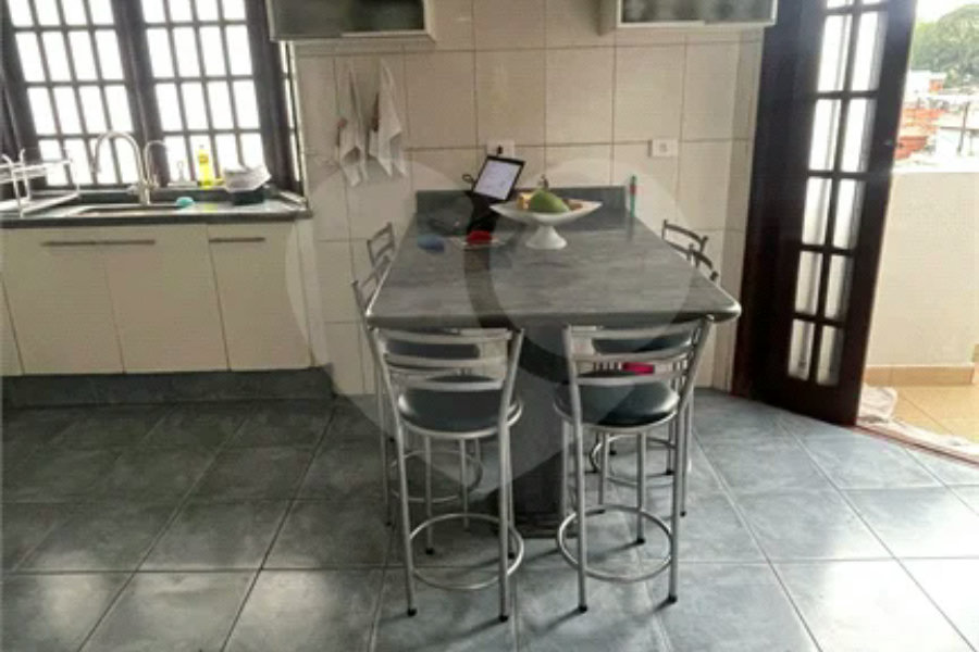 Sobrado à venda com 4 quartos, sendo 2 suítes, em Mandaqui, São Paulo, SP