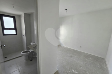Apartamento à venda com 2 quartos, sendo 1 suíte,  em Santo Amaro, São Paulo, SP