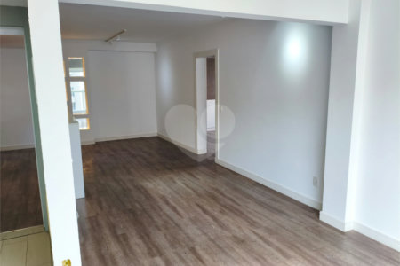 Apartamento à venda com 2 quartos, sendo 1 suíte,  em Vila Andrade, São Paulo, SP