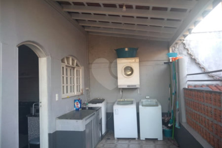 Casa Térrea à venda com 3 suítes em Jardim São Pedro, Mogi das Cruzes, SP