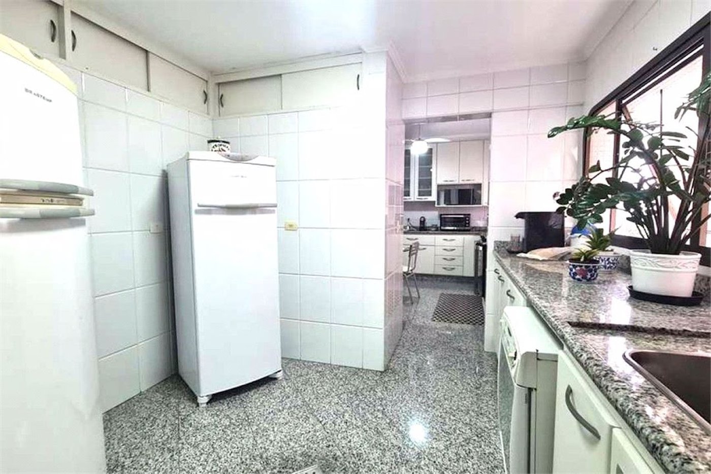 Apartamento Residencial à venda, Gonzaga, Santos - AP0964.