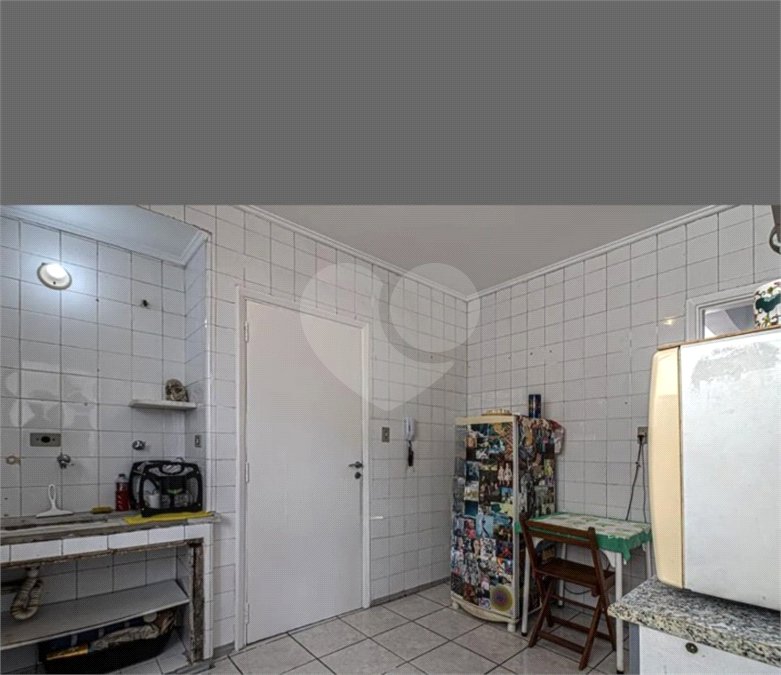 Apartamento à venda com 3 quartos, sendo 1 suíte,  em Aclimação, São Paulo, SP