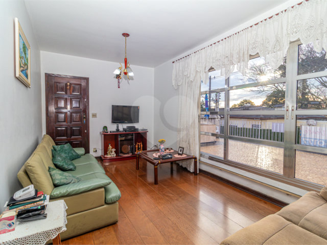Casa Térrea à venda com 3 quartos, sendo 1 suíte,  em Interlagos, São Paulo, SP