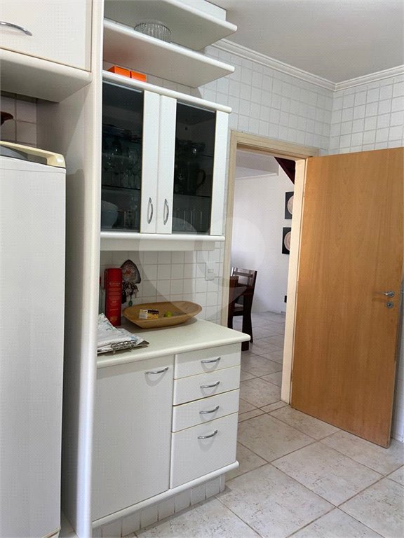Casa à venda com 6 quartos, sendo 3 suítes,  em Marambaia, Vinhedo, SP