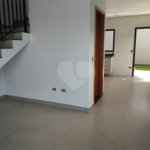 Casa à venda com 2 suítes em Jardim Santo Antônio, Atibaia, SP