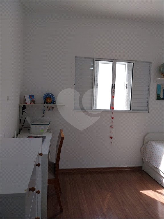 Casa à venda com 3 quartos, sendo 1 suíte, no condomínio Villagio Esperanza, Guarulhos - SP