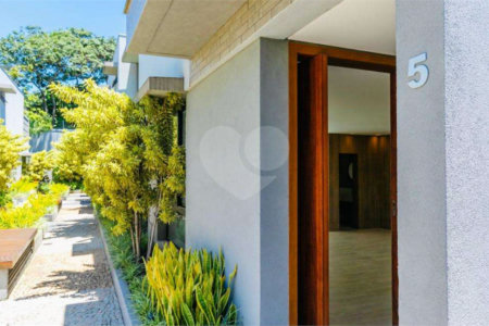 Casa à venda com 3 suítes no condomínio Boulevard Ibirapuera, São Paulo - SP