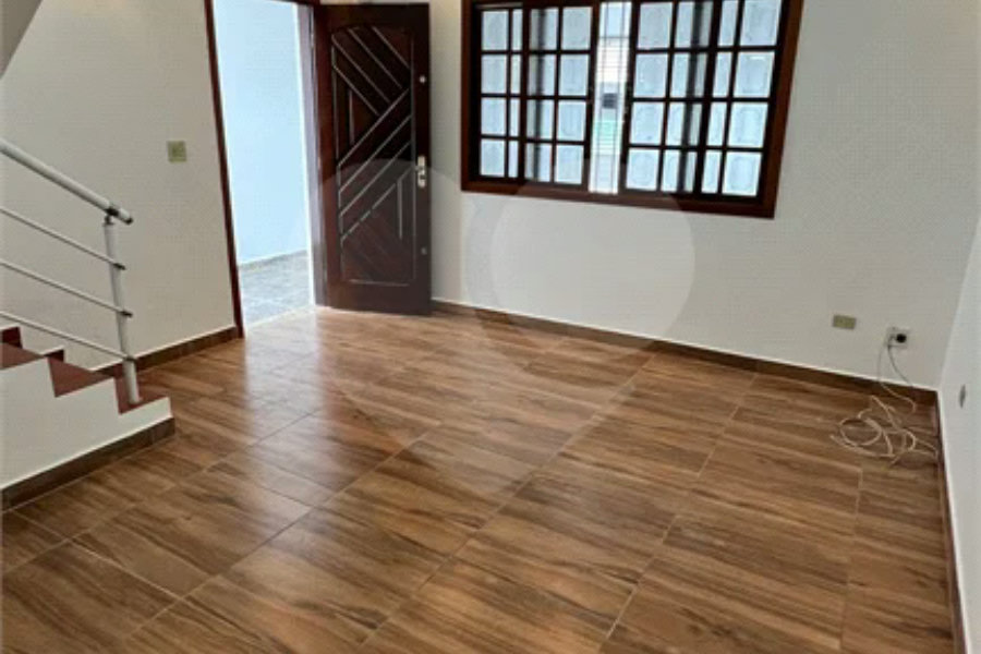 Sobrado à venda com 3 quartos em Vila Nova Cachoeirinha, São Paulo, SP