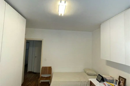 Casa à venda com 4 quartos, sendo 1 suíte,  em Vila Morumbi, São Paulo, SP