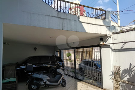Sobrado à venda com 4 quartos, sendo 2 suítes, em Mirandópolis, São Paulo, SP