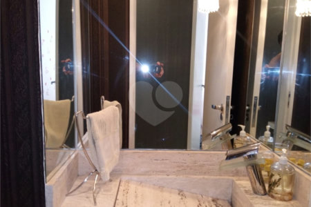 Apartamento à venda com 3 suítes em Vila Suzana, São Paulo, SP