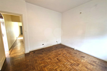 Casa Térrea à venda com 5 quartos em Jardim Petrópolis, São Paulo, SP