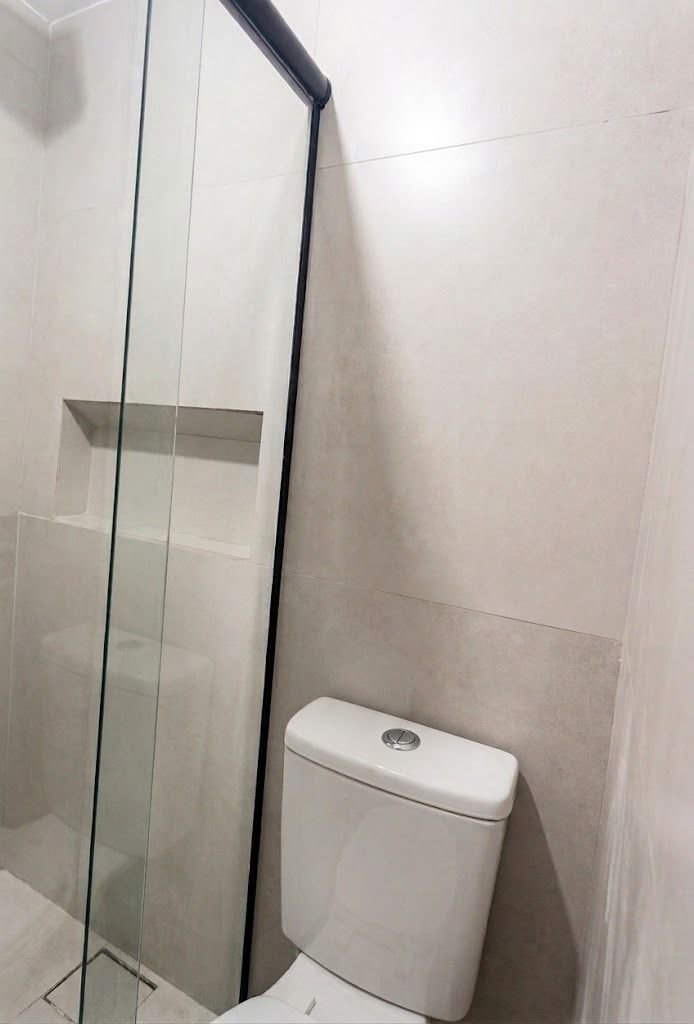 Apartamento com 2 dormitórios à venda, 76 m² por R$ 365.000,00 - Vila Júlia - Guarujá/SP