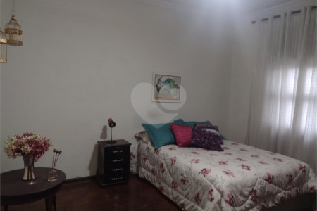 Sobrado à venda com 6 quartos, sendo 1 suíte, em Vila Medeiros, São Paulo, SP