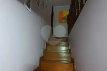 Casa à venda com 3 quartos, sendo 1 suíte, em Jardim Pinheiros, São Paulo, SP
