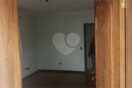 Sobrado à venda ou para alugar com 4 quartos, sendo 2 suítes, em Vila Congonhas, São Paulo, SP