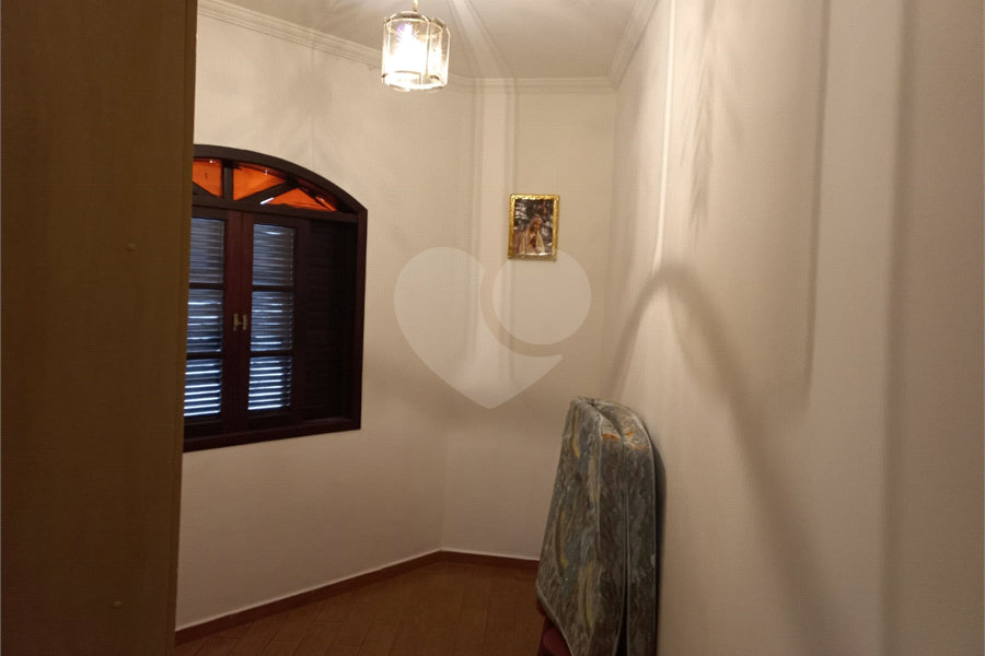 Sobrado à venda ou para alugar com 4 quartos, sendo 1 suíte,  em Barro Branco (zona Norte), São Paulo, SP