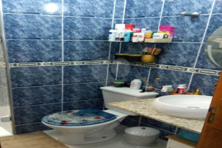 Casa à venda com 3 quartos, sendo 1 suíte, no condomínio Alcides Moreira, São Paulo - SP