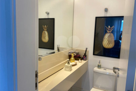 Apartamento à venda com 4 suítes em Vila Suzana, São Paulo, SP
