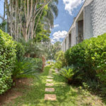 Casa Térrea à venda com 4 suítes em Jardim Cordeiro, São Paulo, SP