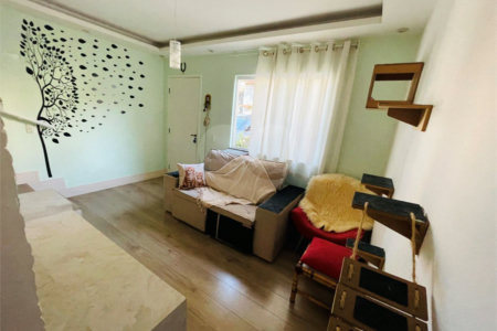 Casa à venda com 2 quartos no condomínio Villa Itália, Vinhedo - SP