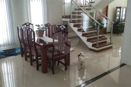 Casa à venda com 3 suítes no condomínio Damha III, São Carlos - SP