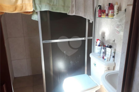 Sobrado à venda com 3 suítes em Vila Nivi, São Paulo, SP