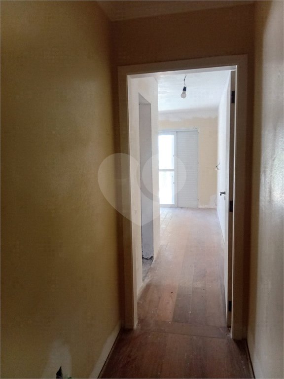 Casa à venda com 3 suítes no condomínio Residencial Jd. Floresta, São Paulo - SP