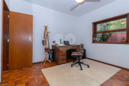Casa Térrea à venda com 3 quartos, sendo 1 suíte,  em Alto da Boa Vista, São Paulo, SP